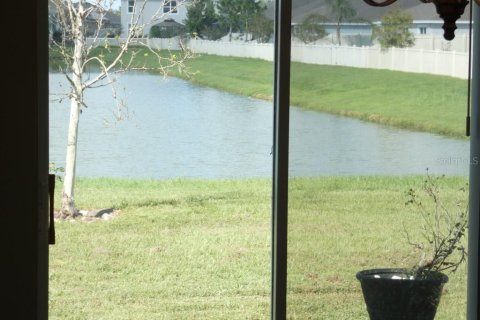Villa ou maison à vendre à Zephyrhills, Floride: 4 chambres, 137.96 m2 № 2417022 - photo 12