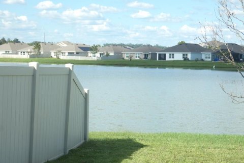 Villa ou maison à vendre à Zephyrhills, Floride: 4 chambres, 137.96 m2 № 2417022 - photo 16