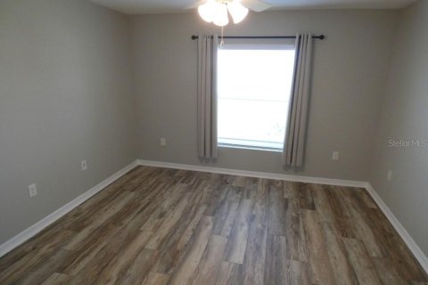 Villa ou maison à vendre à Zephyrhills, Floride: 4 chambres, 137.96 m2 № 2417022 - photo 30