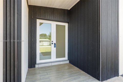 House in Miami Gardens, Florida 3 bedrooms, 126.35 sq.m. № 1973894 - photo 4