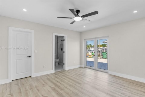 House in Miami Gardens, Florida 3 bedrooms, 126.35 sq.m. № 1973894 - photo 21