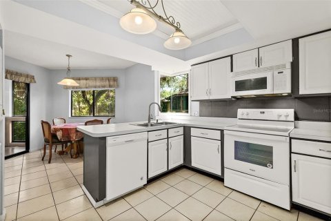 Condo in Palm Coast, Florida, 2 bedrooms  № 1886371 - photo 8