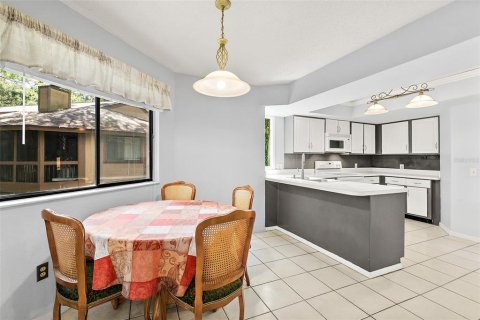 Condo in Palm Coast, Florida, 2 bedrooms  № 1886371 - photo 14