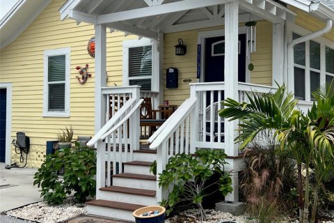House in Saint Petersburg, Florida 3 bedrooms, 111.48 sq.m. № 1793181 - photo 28