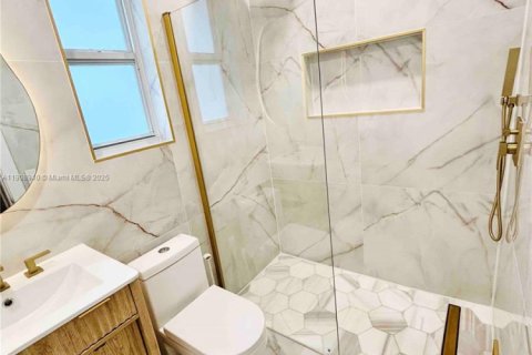 Casa en alquiler en El Portal, Florida, 3 dormitorios, 166.3 m2 № 1964714 - foto 3