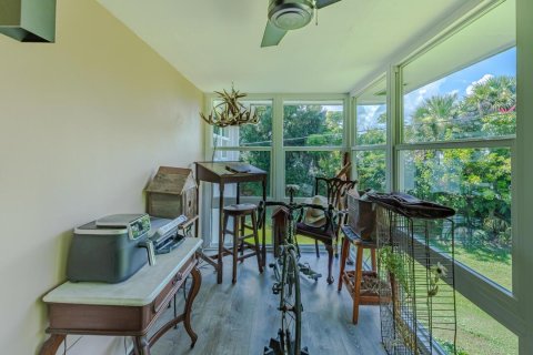 Condo in Stuart, Florida, 2 bedrooms  № 2194433 - photo 19