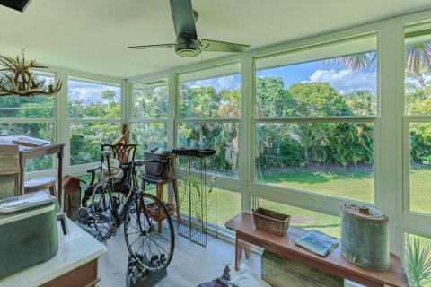 Condo in Stuart, Florida, 2 bedrooms  № 2194433 - photo 18
