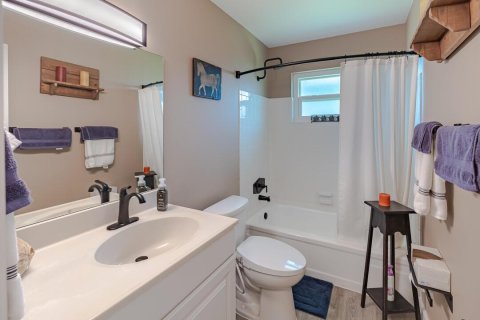 Condo in Stuart, Florida, 2 bedrooms  № 2194433 - photo 10
