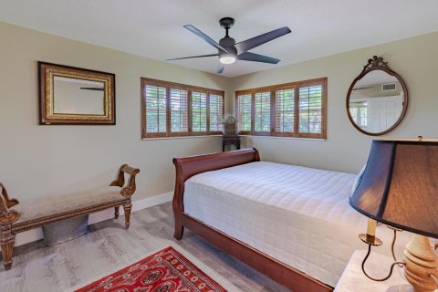Condo in Stuart, Florida, 2 bedrooms  № 2194433 - photo 12