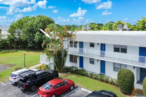 Condo in Stuart, Florida, 2 bedrooms  № 2194433 - photo 30