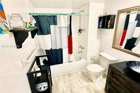 Copropriété à vendre à Miami, Floride: 2 chambres, 81.75 m2 № 2010791 - photo 7