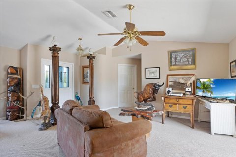 House in Port Charlotte, Florida 3 bedrooms, 125.98 sq.m. № 1654713 - photo 7
