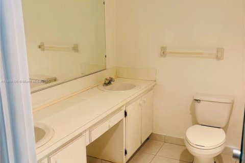 Купить кондоминиум в Майами, Флорида 2 спальни, № 2015137 - фото 7