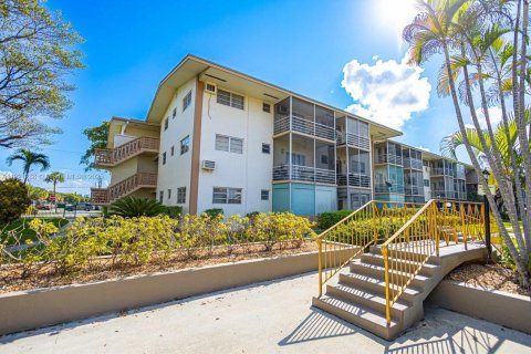 Copropriété à vendre à Miami, Floride: 1 chambre, 82.03 m2 № 2018785 - photo 27