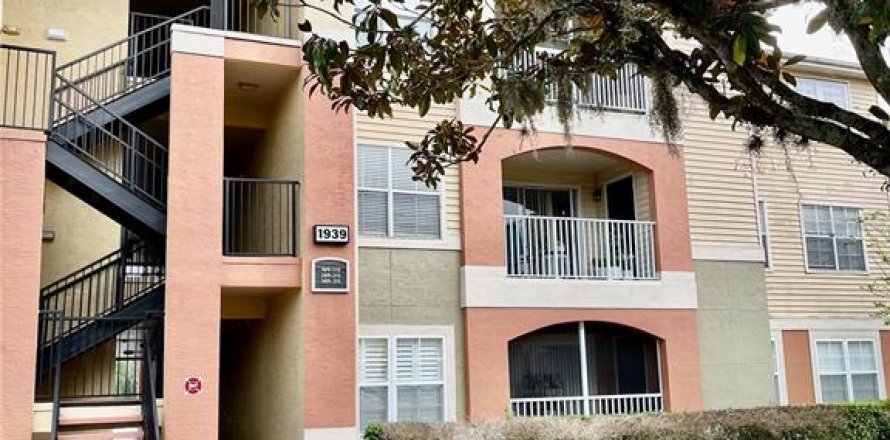 Condo à Oviedo, Floride, 3 chambres  № 2094495