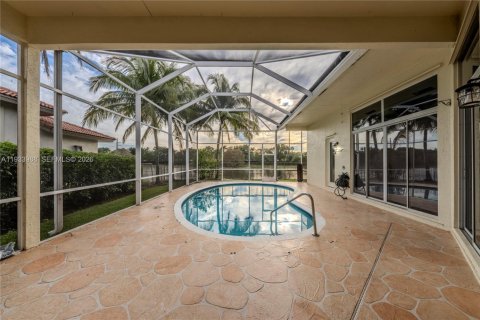 House in Weston, Florida 4 bedrooms, 267 sq.m. № 2054326 - photo 29