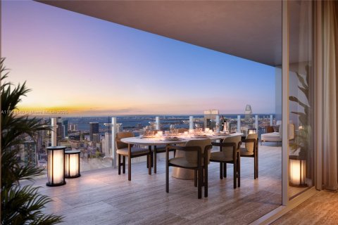 Condo in Miami, Florida, 4 bedrooms  № 1882501 - photo 9