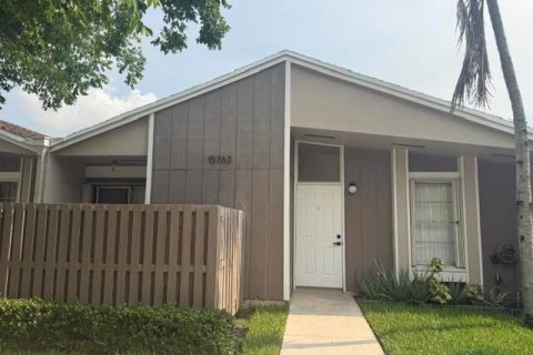 Appartement à louer à Sunrise, Floride: 3 chambres, 107.77 m2 № 2086015 - photo 2