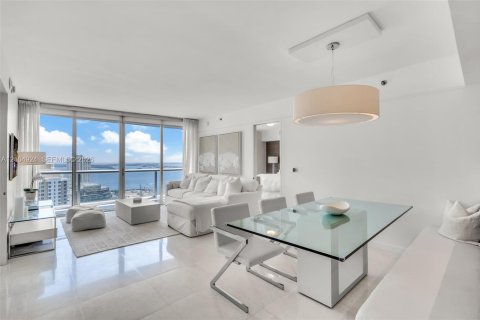 Copropriété à vendre à Miami, Floride: 2 chambres, 121.98 m2 № 2422577 - photo 4