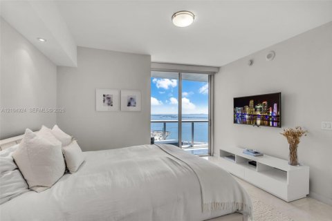 Copropriété à vendre à Miami, Floride: 2 chambres, 121.98 m2 № 2422577 - photo 17