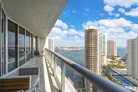 Copropriété à vendre à Miami, Floride: 2 chambres, 121.98 m2 № 2422577 - photo 6