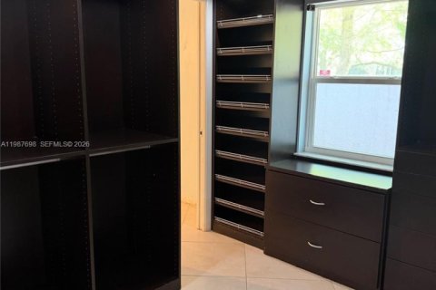 Купить виллу или дом в Майами, Флорида 4 спальни, 250.65м2, № 2048955 - фото 21