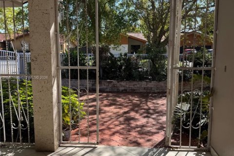 Купить виллу или дом в Майами, Флорида 4 спальни, 250.65м2, № 2048955 - фото 11