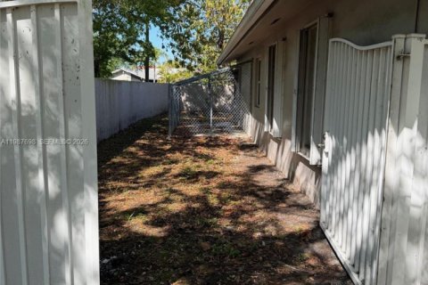 Купить виллу или дом в Майами, Флорида 4 спальни, 250.65м2, № 2048955 - фото 17