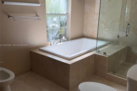 Купить виллу или дом в Майами, Флорида 4 спальни, 250.65м2, № 2048955 - фото 19