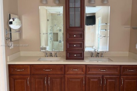 Купить виллу или дом в Майами, Флорида 4 спальни, 250.65м2, № 2048955 - фото 20