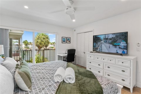 Condo à Hollywood, Floride, 1 chambre  № 1934153