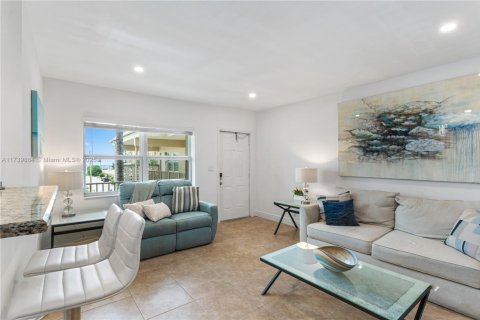 Copropriété à louer à Hollywood, Floride: 1 chambre, 69.68 m2 № 1934153 - photo 20