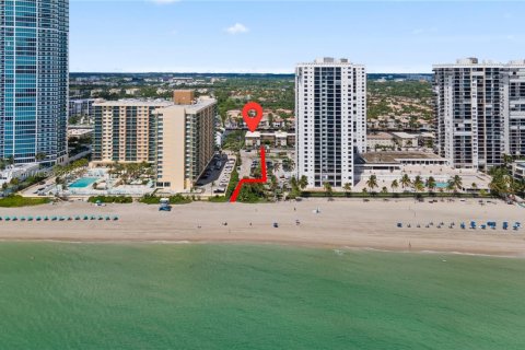 Copropriété à louer à Hollywood, Floride: 1 chambre, 69.68 m2 № 1934153 - photo 2