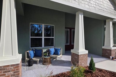 House in Brooksville, Florida 4 bedrooms, 236.9 sq.m. № 2212753 - photo 2