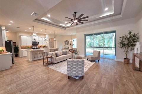 House in Brooksville, Florida 4 bedrooms, 236.9 sq.m. № 2212753 - photo 6