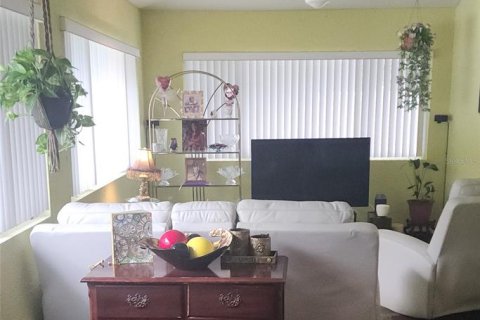 House in Sebring, Florida 3 bedrooms, 177.07 sq.m. № 1909291 - photo 7