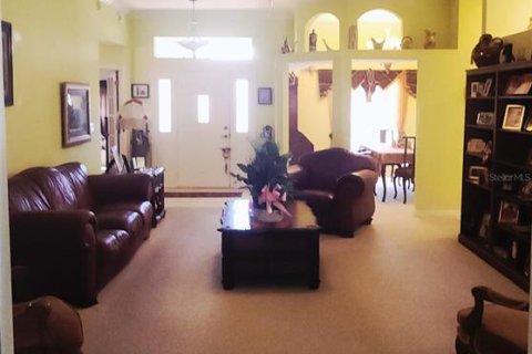 House in Sebring, Florida 3 bedrooms, 177.07 sq.m. № 1909291 - photo 5