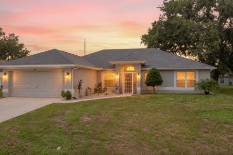 House in North Port, Florida 3 bedrooms, 172.61 sq.m. № 2221036