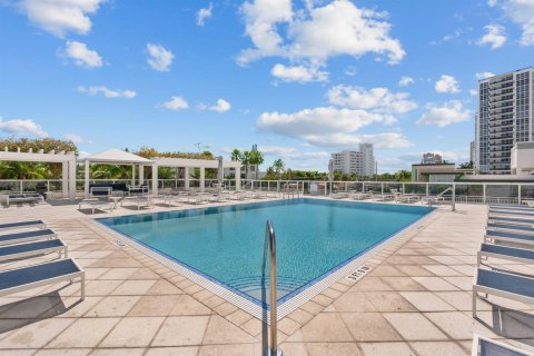 Copropriété à vendre à Fort Lauderdale, Floride: 2 chambres, 123.37 m2 № 2417329 - photo 20
