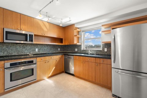 Copropriété à vendre à Fort Lauderdale, Floride: 2 chambres, 123.37 m2 № 2417329 - photo 11