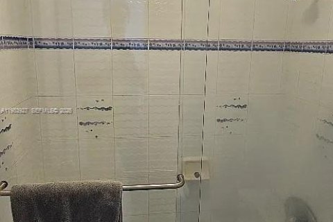 Снять в аренду кондоминиум в Майами-Бич, Флорида 50.63м2, № 2045567 - фото 8