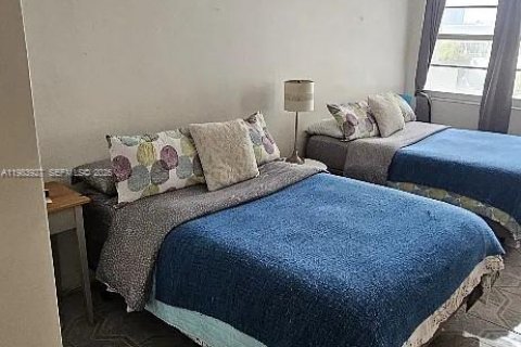 Снять в аренду кондоминиум в Майами-Бич, Флорида 50.63м2, № 2045567 - фото 5