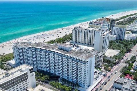 Снять в аренду кондоминиум в Майами-Бич, Флорида 50.63м2, № 2045567 - фото 25