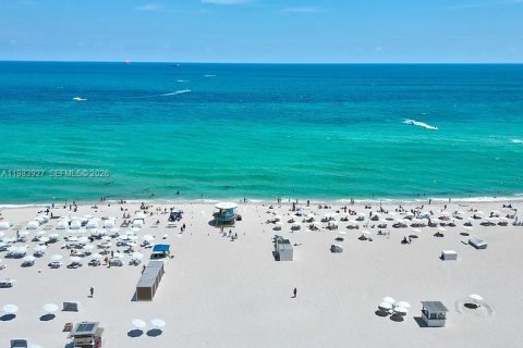 Снять в аренду кондоминиум в Майами-Бич, Флорида 50.63м2, № 2045567 - фото 15