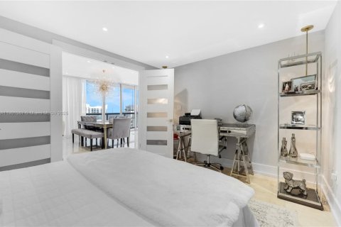 Купить кондоминиум в Майами, Флорида 1 комната, 153.66м2, № 2015183 - фото 25