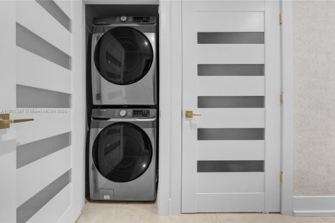 Купить кондоминиум в Майами, Флорида 1 комната, 153.66м2, № 2015183 - фото 30