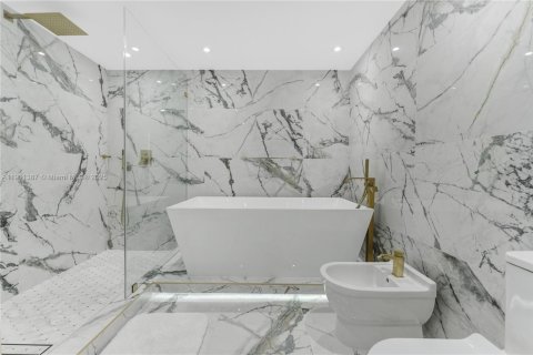 Купить кондоминиум в Майами, Флорида 1 комната, 153.66м2, № 2015183 - фото 19