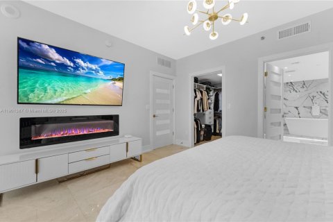 Купить кондоминиум в Майами, Флорида 1 комната, 153.66м2, № 2015183 - фото 15