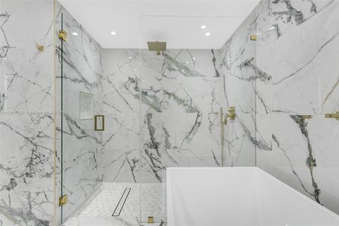 Купить кондоминиум в Майами, Флорида 1 комната, 153.66м2, № 2015183 - фото 18