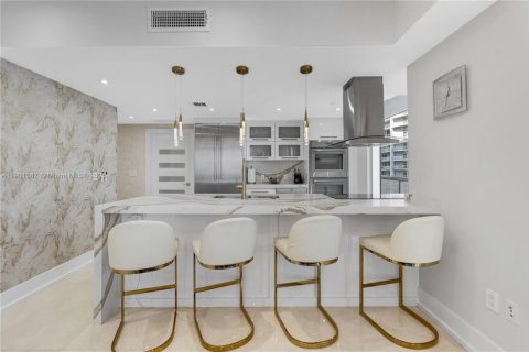 Купить кондоминиум в Майами, Флорида 1 комната, 153.66м2, № 2015183 - фото 11